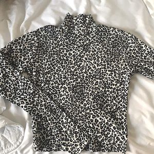 Brandy Melville Cheetah Turtleneck